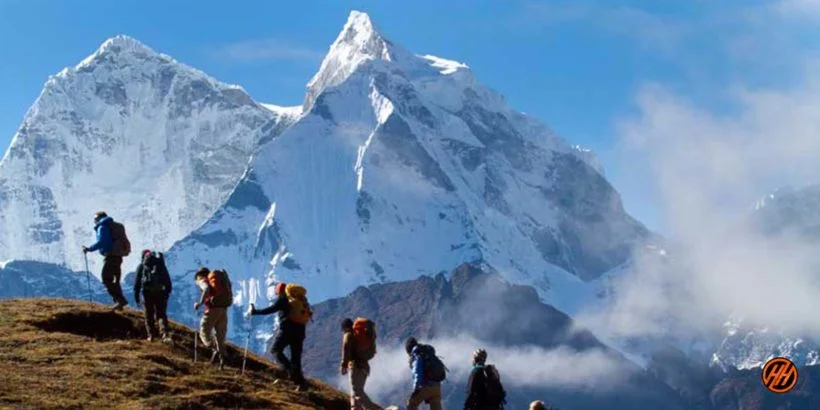 Indrahar Pass Trek Best time to Visit