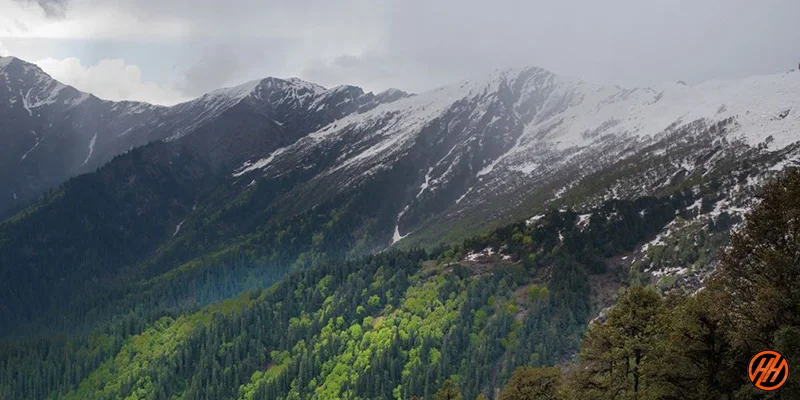 Chandrakhani Pass Trek Best time to Visit