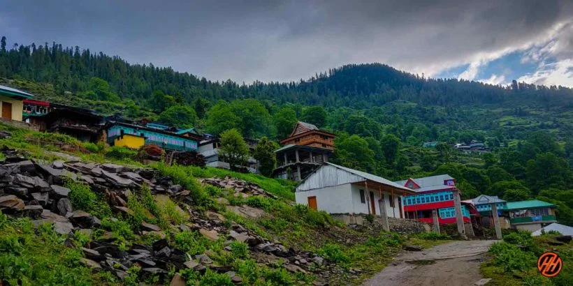 Chandranahan Lake Trek Best time to Visit