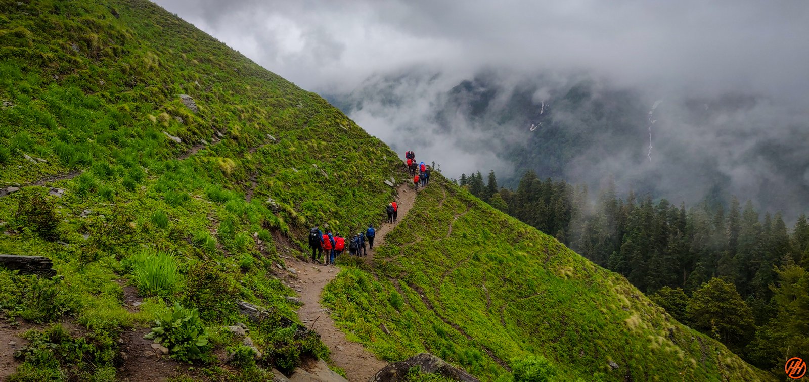 Buran Ghati Trek Best time to Visit